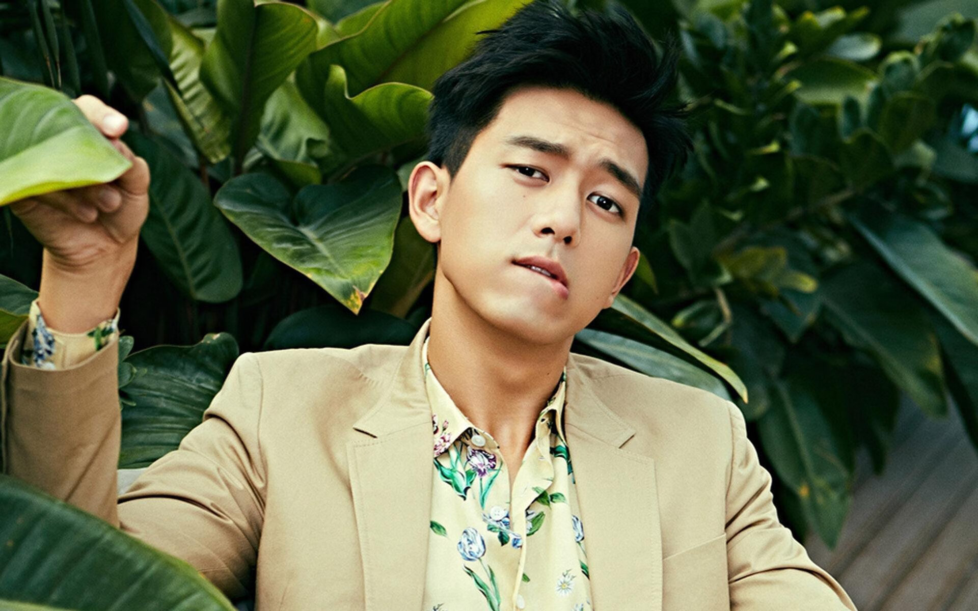 “法甲激战不断，积分榜战火升腾”，法甲积分榜榜